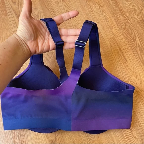 Victoria’s Secret Knockout Sports Bra - Picture 3 of 14